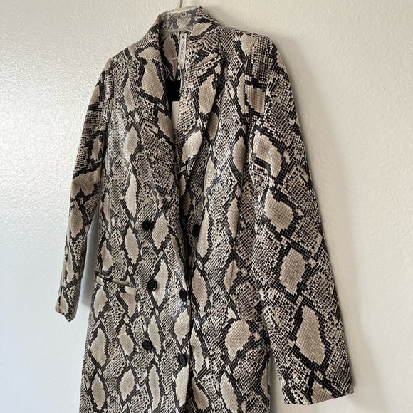 Mural Snakeskin Faux Leather Jacket - Picture 7 of 16